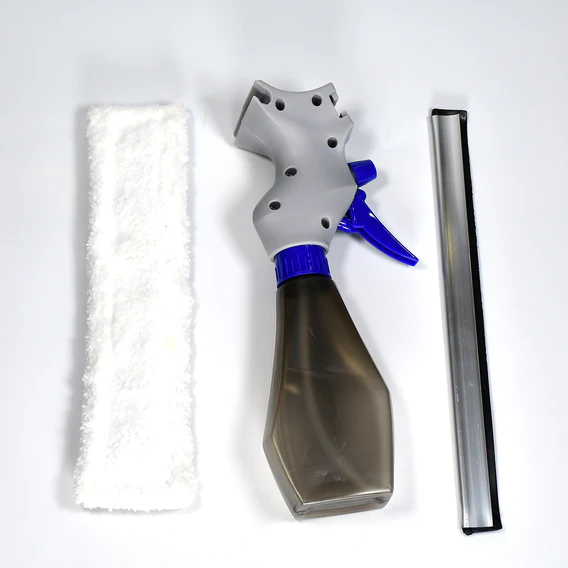 4946 Plastic Easy Glass Cleaner 3 in 1 Spray Type Cleaning Brush, Pack of 1 - Image 2