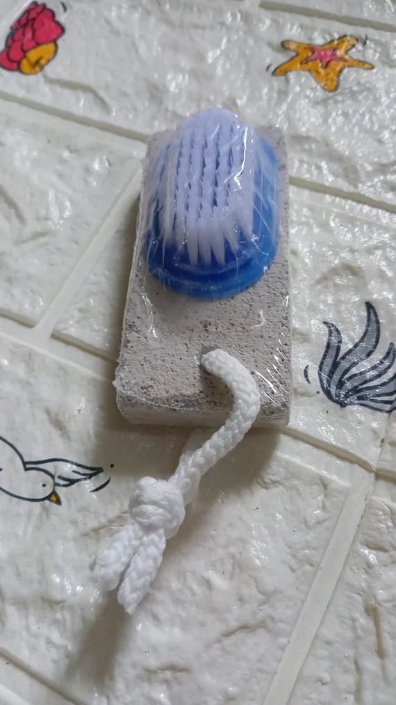 9352A HAND AND FOOT BRUSH WITH PUMICE STONE TO REMOVE DEAD SKIN & CALLUS - Image 6