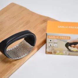 149 STAINLESS STEEL GARLIC PRESSER / CRUSHER