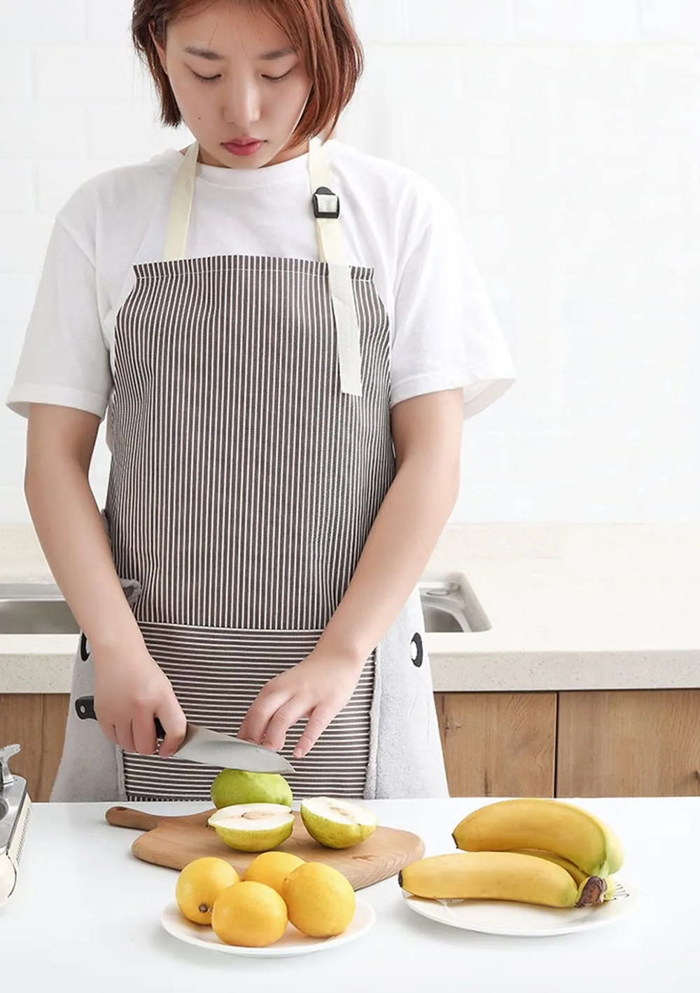 198 Cooking Apron Chef Apron Waterproof and Oil-Proof Cooking Kitchen Apron with Pocket and 2 Side Coral Velvet Towels for Hands Wiping - Image 5